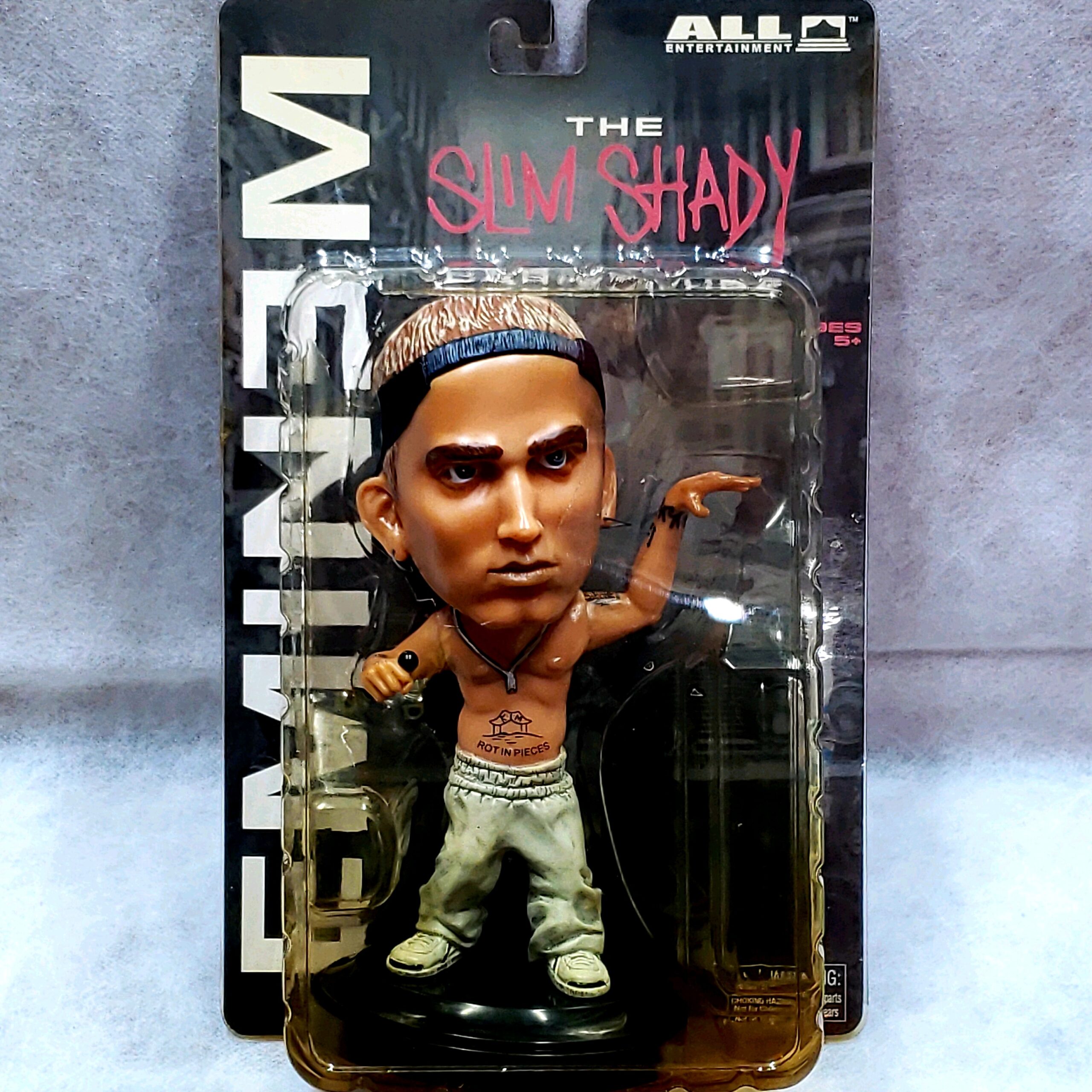 EMINEM FIGURE | MILO STYLE